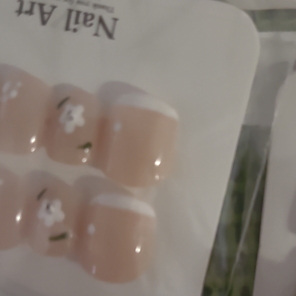 Colorful Press-On Nails Set - Picture 11 of 11